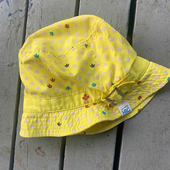 HBC Olympic maple leaf yellow bucket  hat - Picture 9 of 10